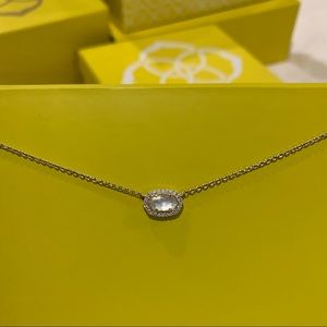 Kendra Scott Chelsea necklace in ivory pearl